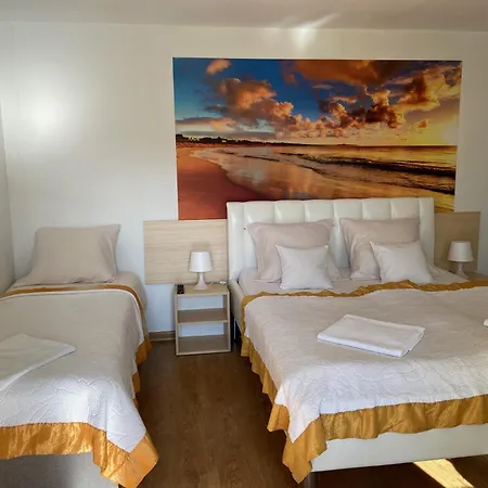 リゾート Stilo ミエンジズドロイェ